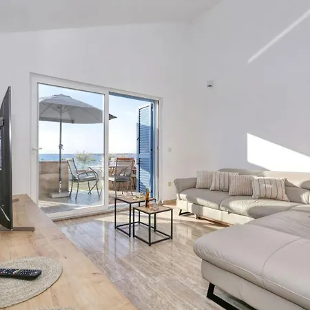 Villa Front Victoria In Beautiful Nature - By Ta Leut Agency Zaton (Zadar)