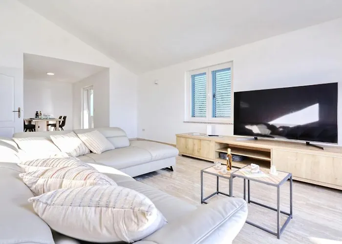 Front Victoria In Beautiful Nature - By Ta Leut Agency Βίλα Zaton (Zadar)
