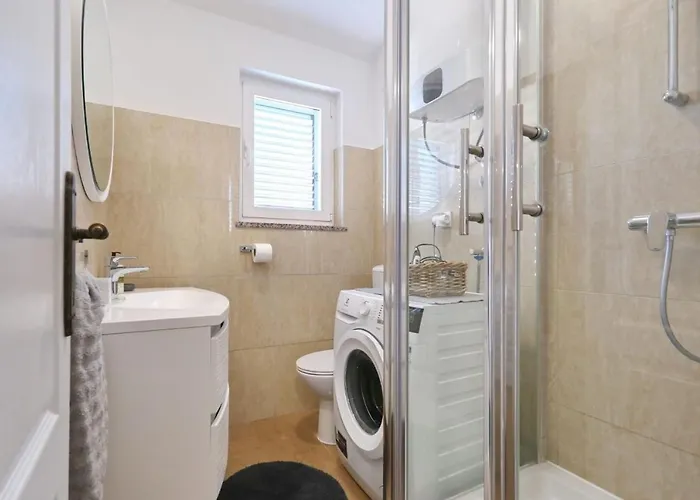 Villa Front Victoria In Beautiful Nature - By Ta Leut Agency *