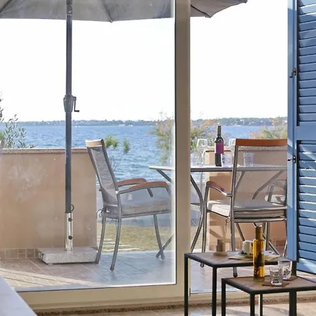 Front Victoria In Beautiful Nature - By Ta Leut Agency