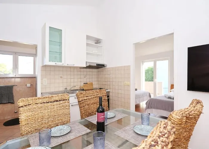 Villa Front Victoria In Beautiful Nature - By Ta Leut Agency *