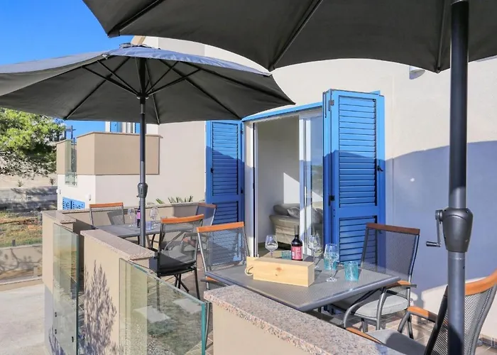 Villa Front Victoria In Beautiful Nature - By Ta Leut Agency *